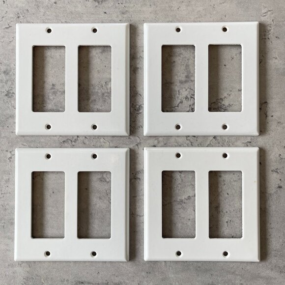 Pack of 4 Leviton 2-Gang GFCI Outlet Cover Plates - Picture 10 of 14